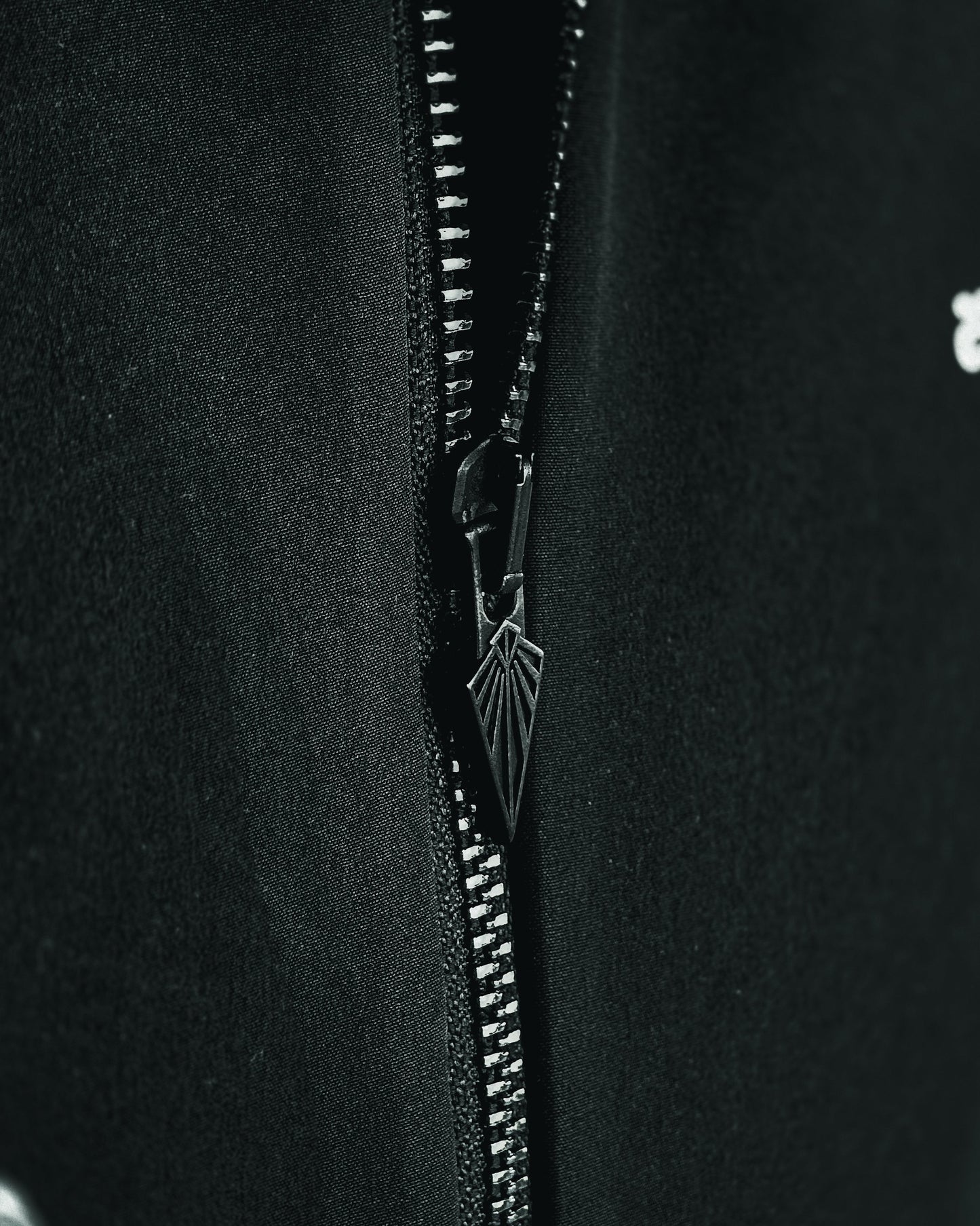 AUTHENTICUM JACKET