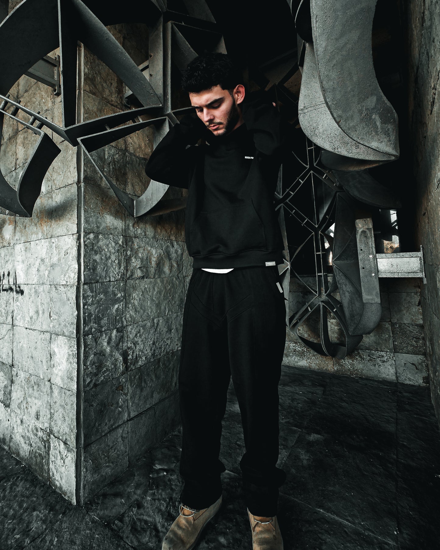 AUTHENTICUM HOODIE V2