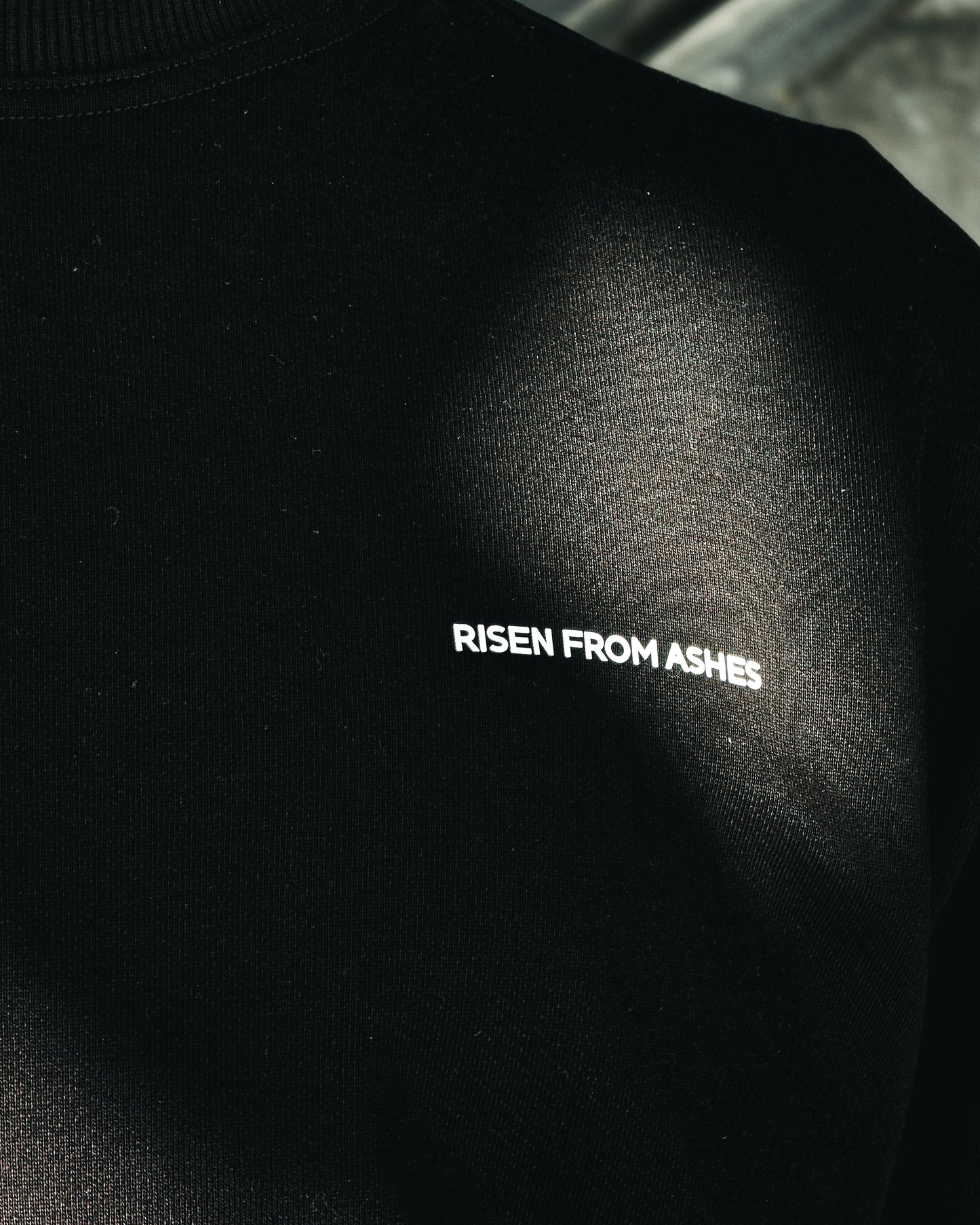 AUTHENTICUM SWEATER V2