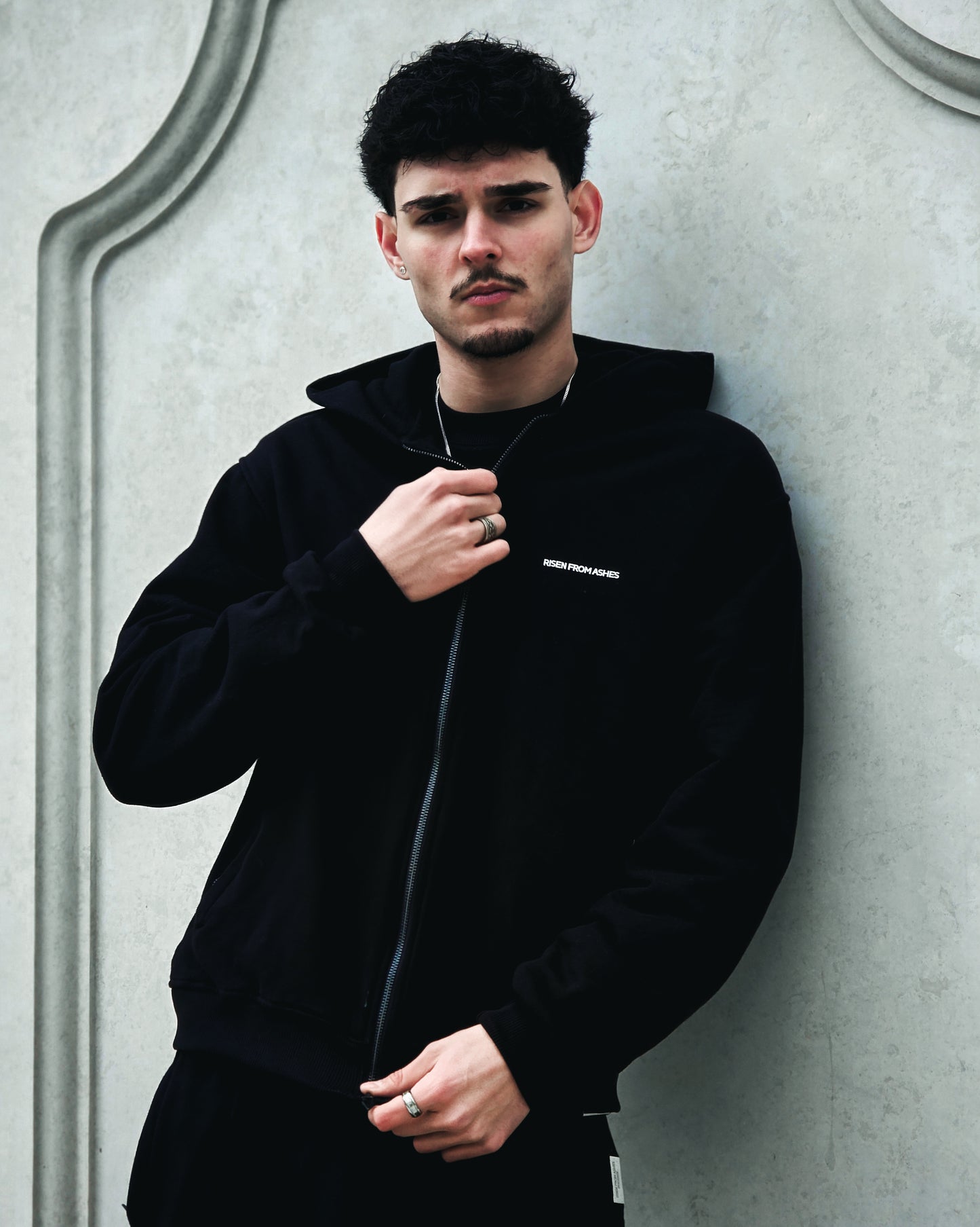 AUTHENTICUM ZIPPER HOODIE V2