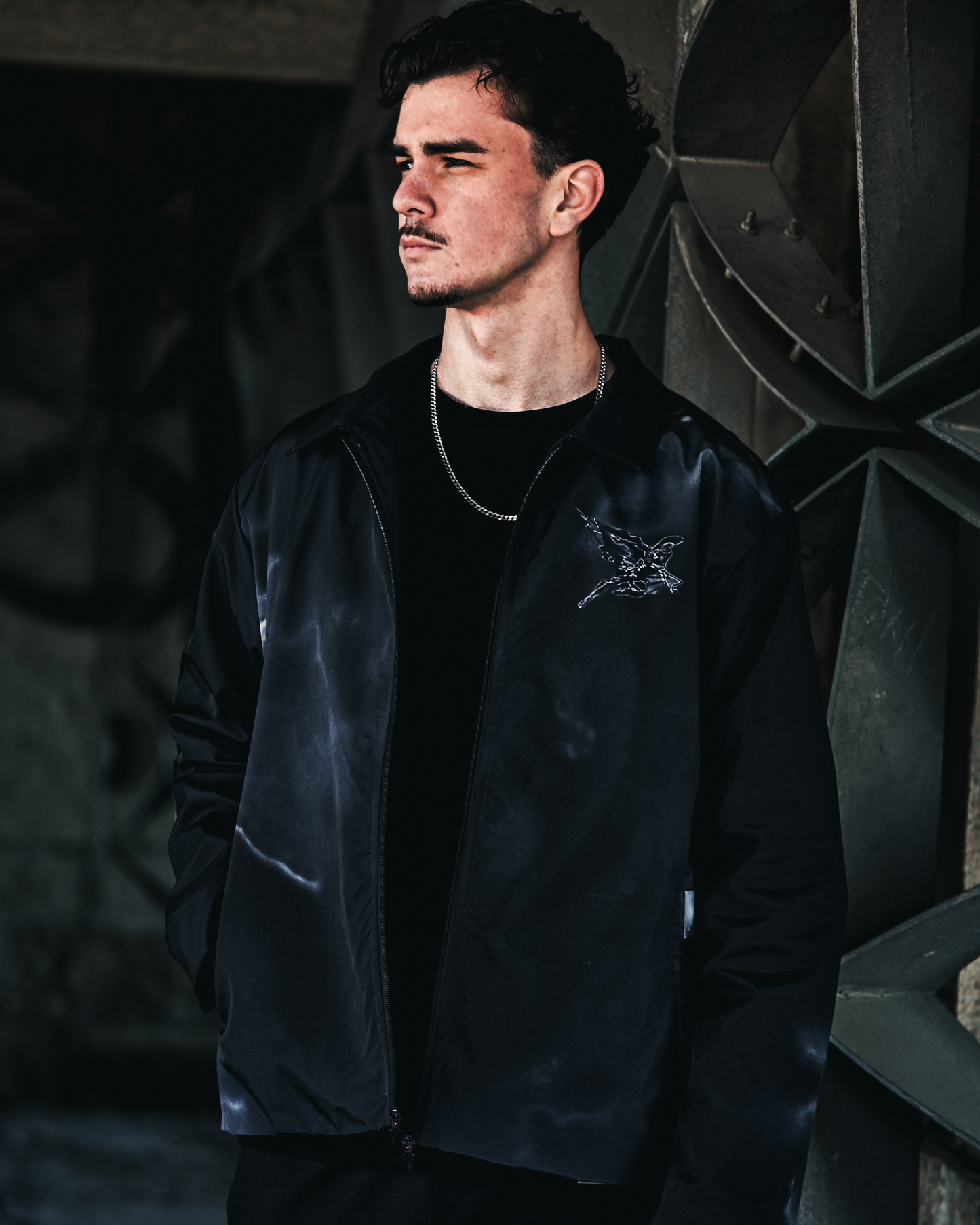 GLOWING AURA BLACK JACKEET