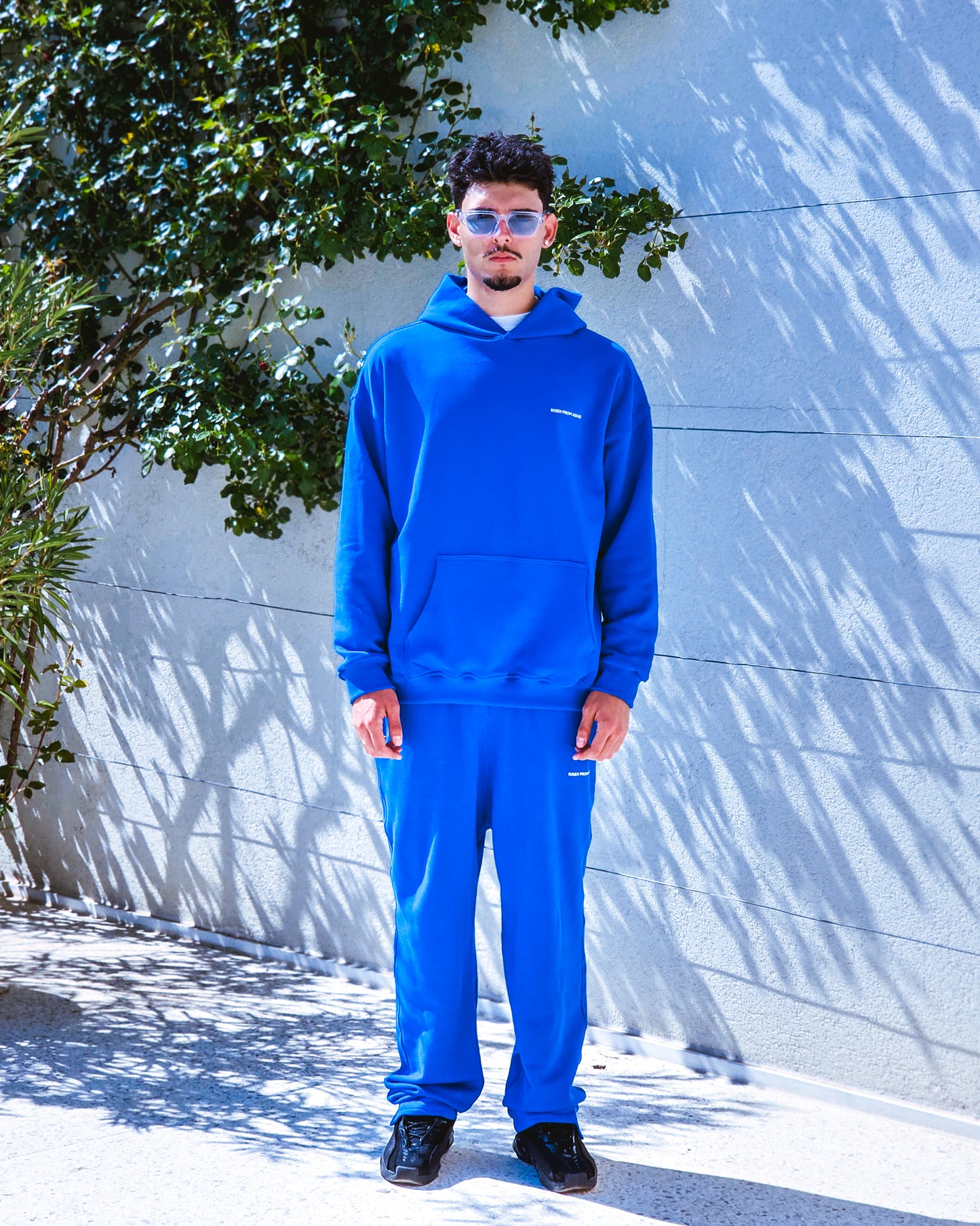 AUTHENTICUM HOODIE V2